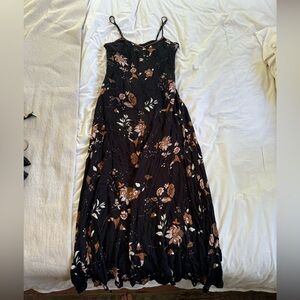 Uma and Leopold maxi dress - black floral - small